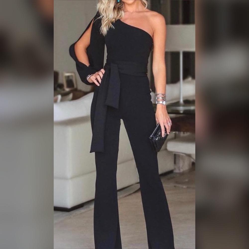 Black one sleeve cold shoulder jumpsuit